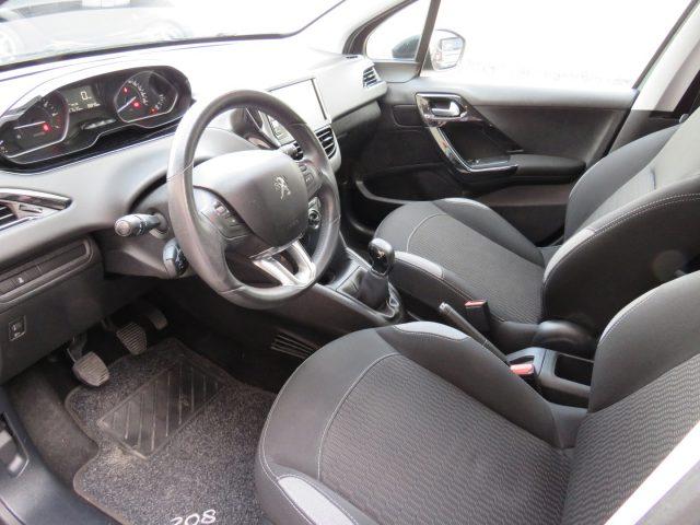 PEUGEOT 208 PureTech 82 5 porte Active neopatentati