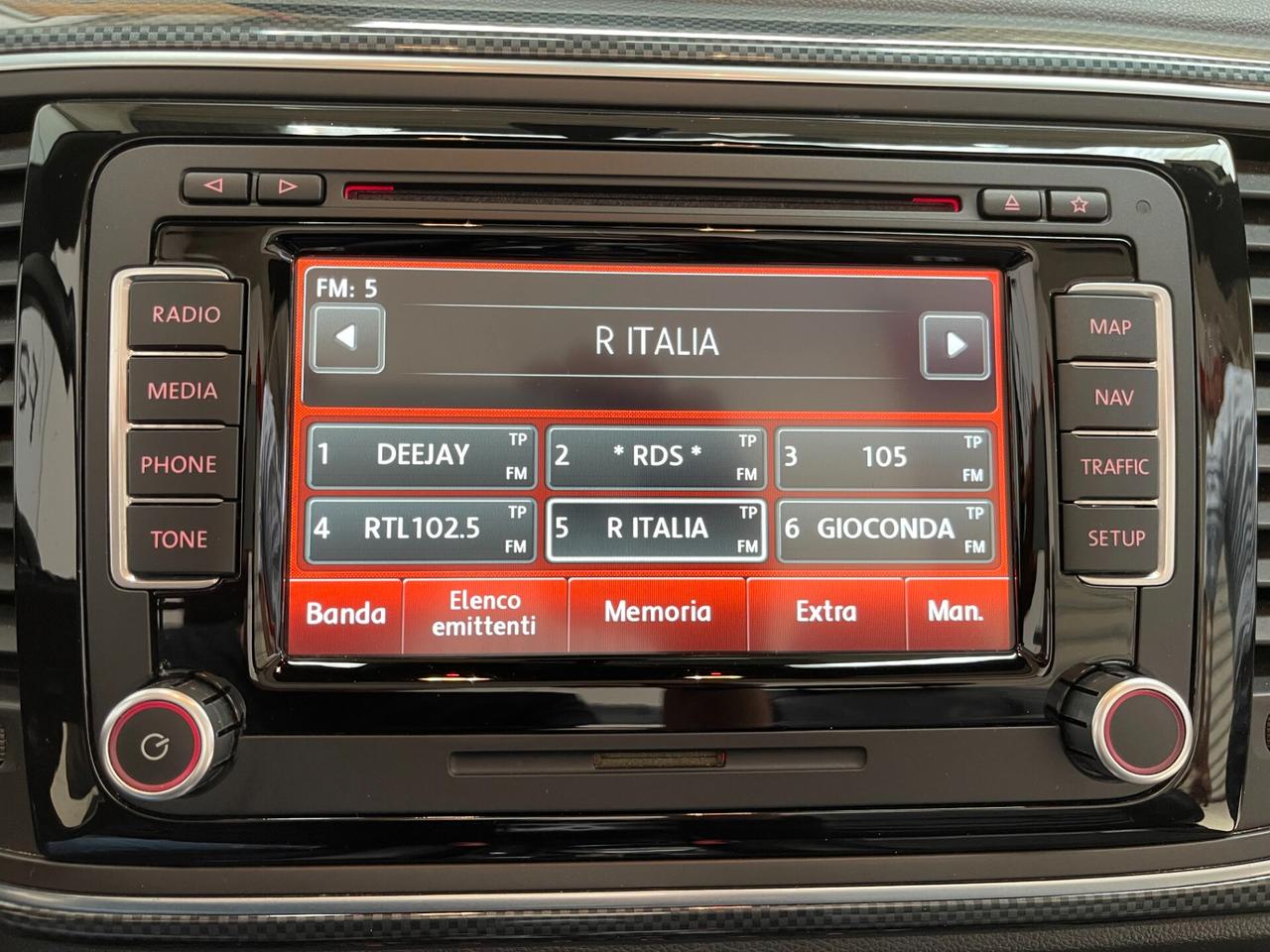 Volkswagen Maggiolino Cabrio Fender Sport 1.4 160cv dsg - LEGGI SOTTO