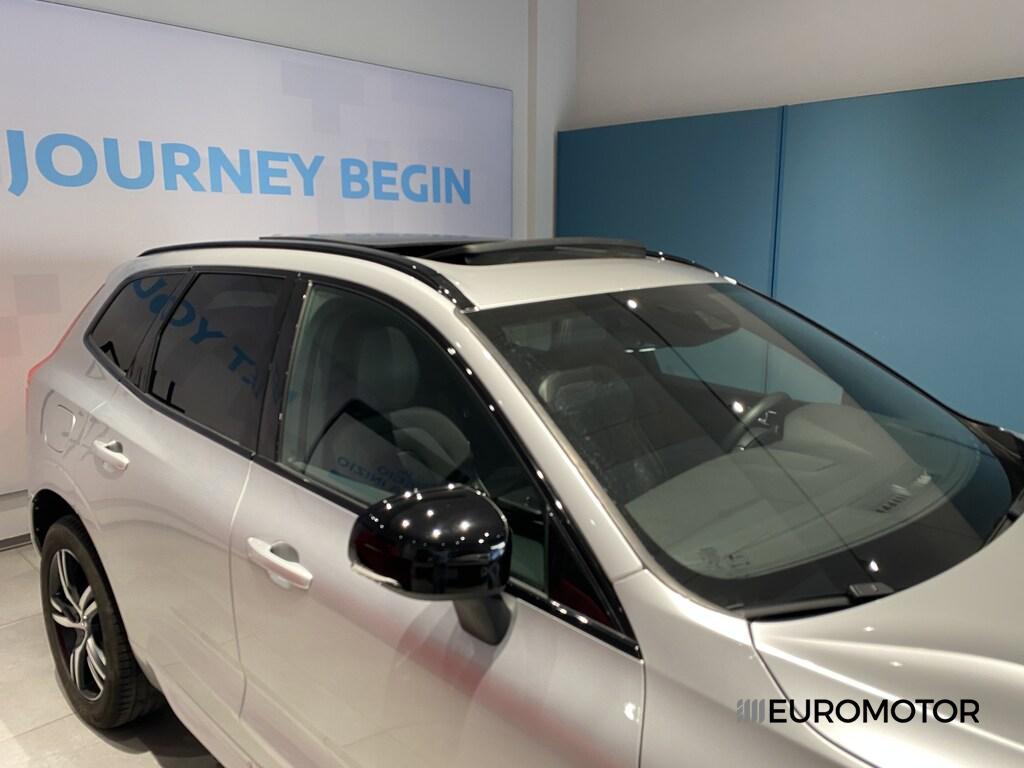 Volvo XC60 2.0 B4 R-Design AWD Geartronic