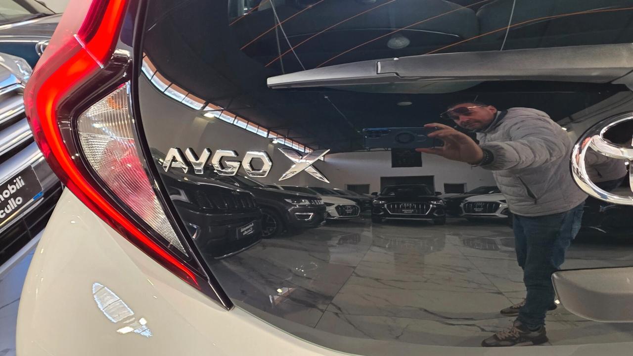 Toyota Aygo X 1.0 VVT-i 72 CV 5 porte JBL Special Edition