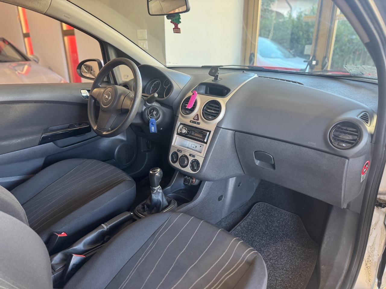 Opel Corsa 1.2 3 porte Club