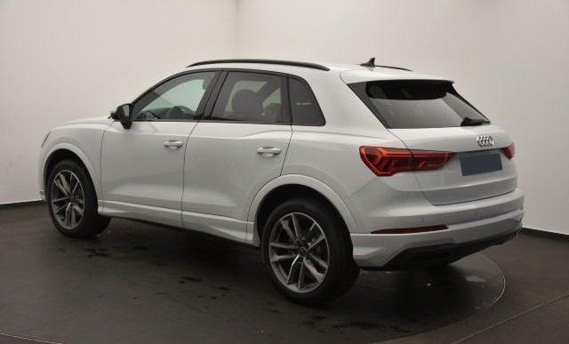 AUDI Q3 35 TDI S tronic Business Advanced