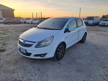 Opel Corsa 1.4 16V 5 porte Cosmo