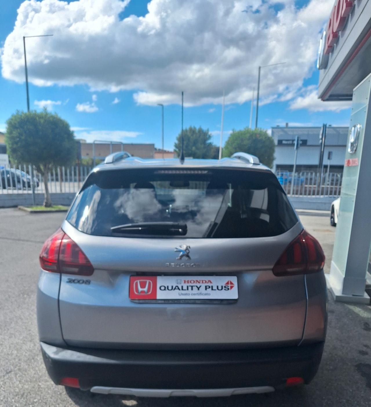 Peugeot 2008 BlueHDi 120 S&S Allure