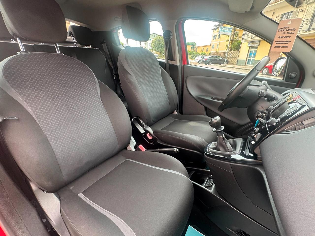 Lancia Ypsilon 1.2 69 CV 5 porte GPL Ecochic Gold
