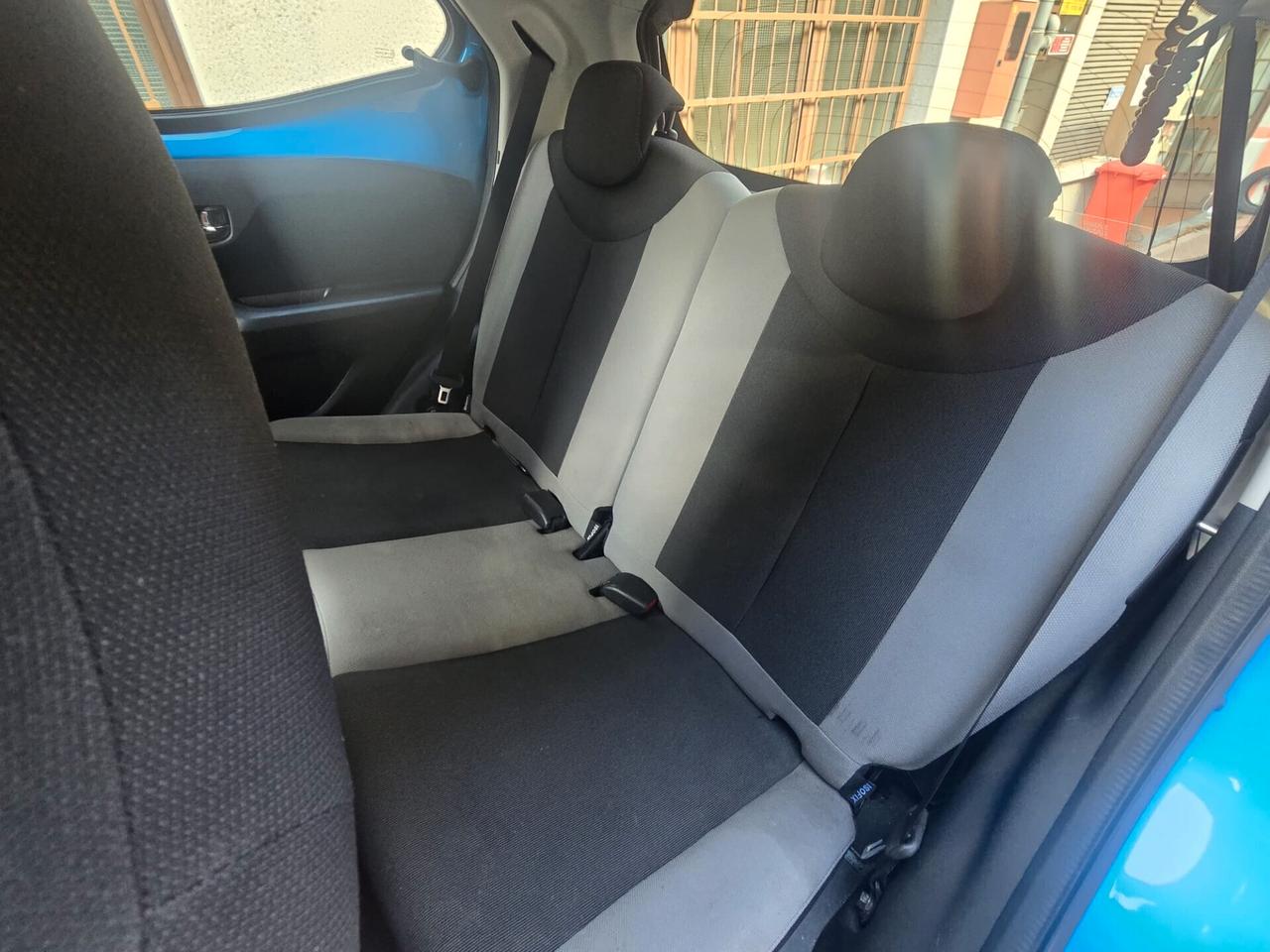 Toyota Aygo 1.0 VVT-i 69 CV 3 porte x-play MMT - FRIZIONE NUOVA...!!!!!
