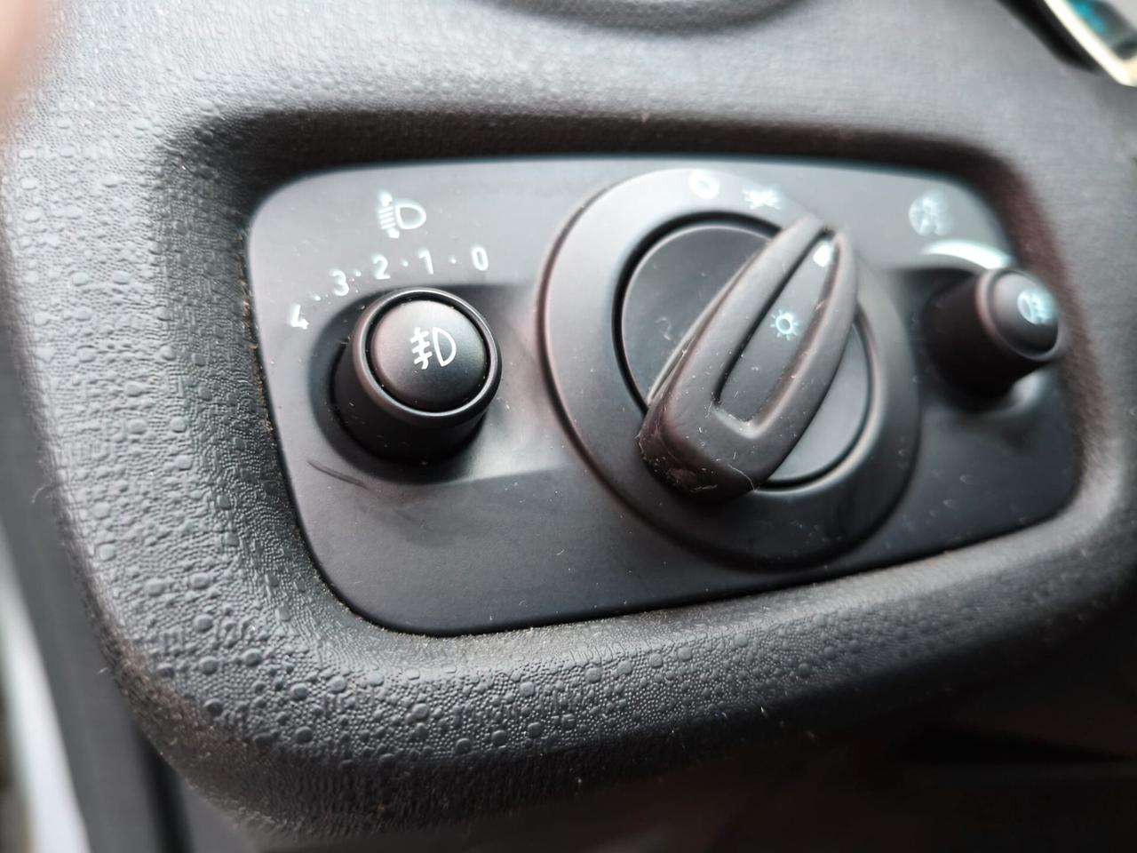 Ford Fiesta 1.5 TDCi 75CV 5 porte Titanium