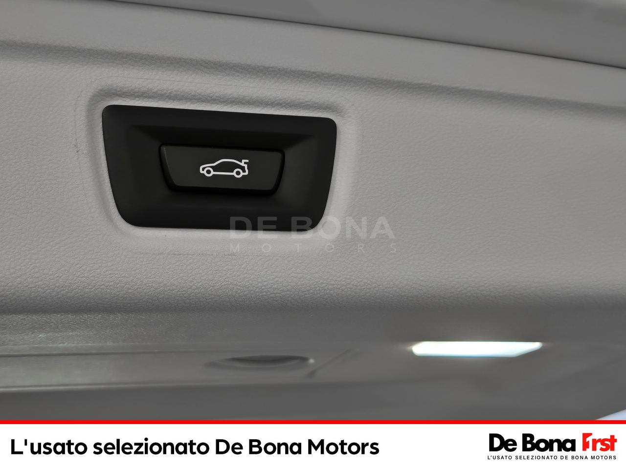 BMW Serie 3 320d touring mhev 48v xdrive auto