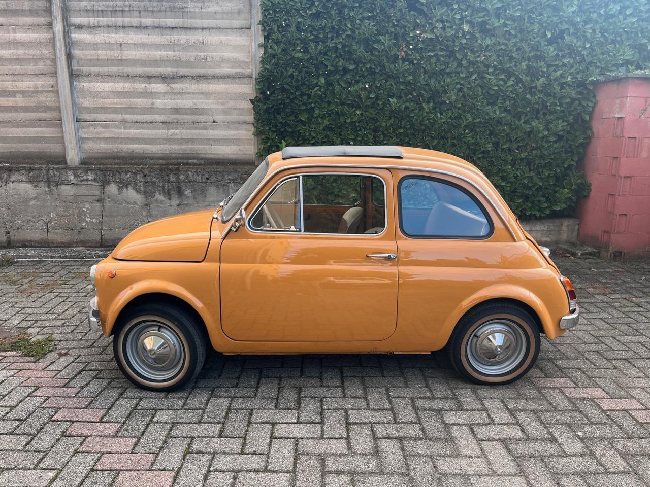Fiat 500 F 8 Bulloni del 1966