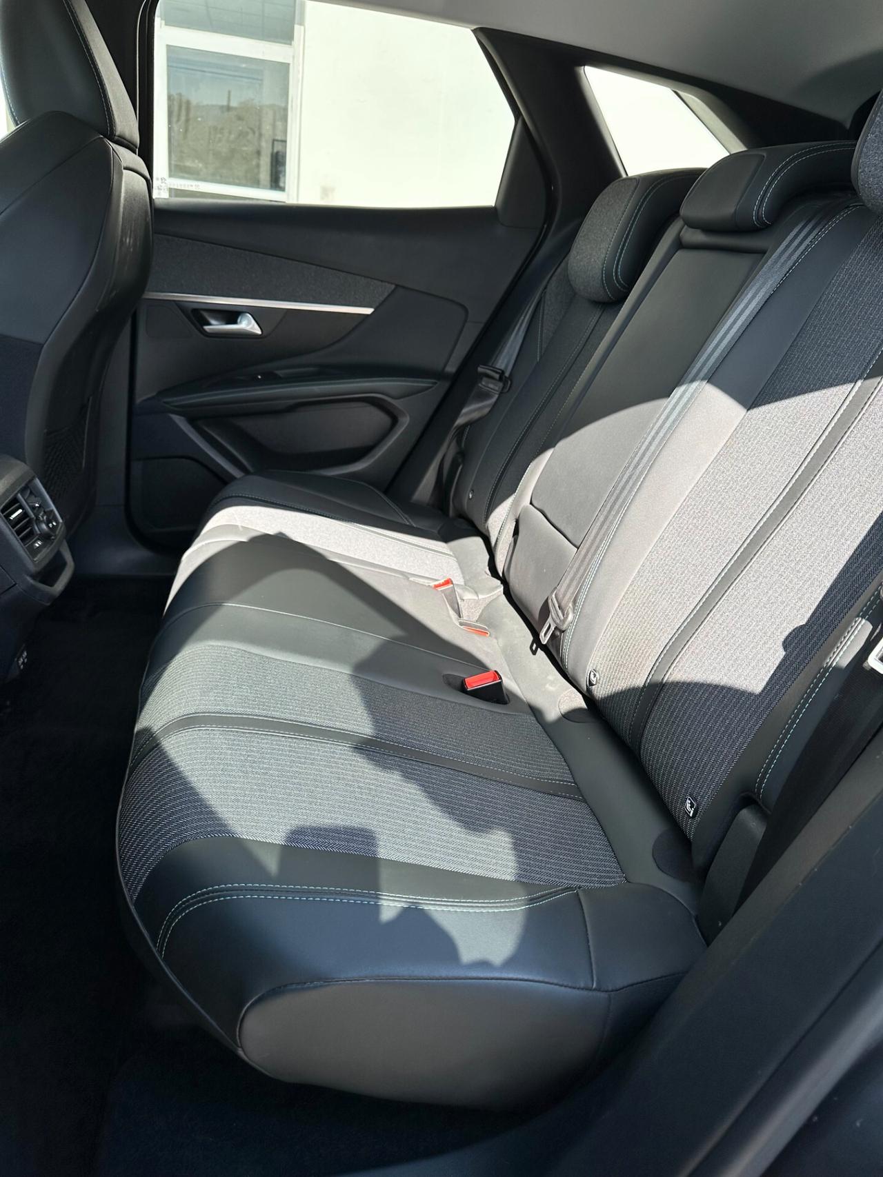 Peugeot 3008 1.5 BlueHDI 130CV Allure Pack