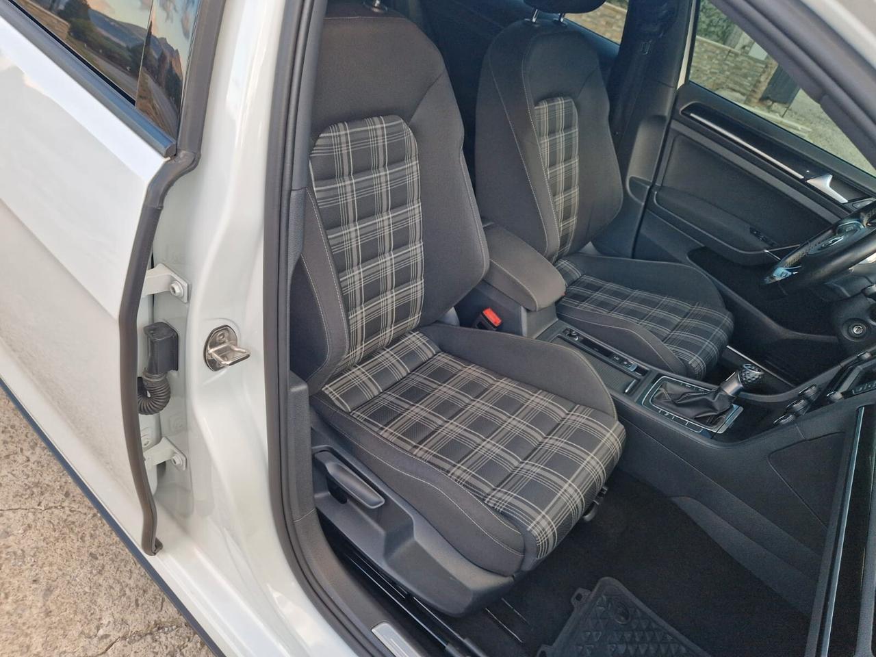 Volkswagen Golf 7..5 GTD 2.0 TDI 184cv