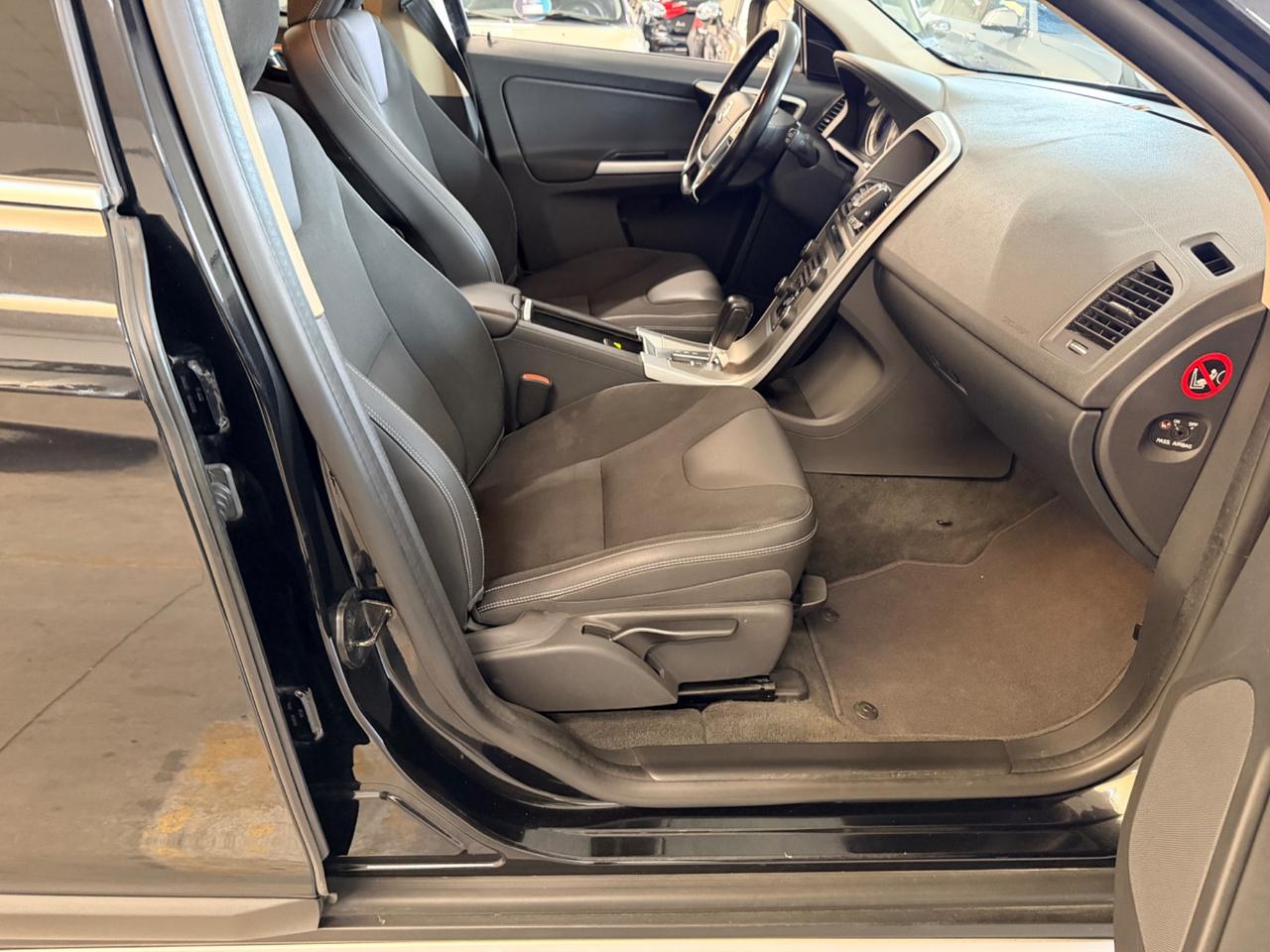 Volvo XC 60 XC60 D3 Geartronic Momentum