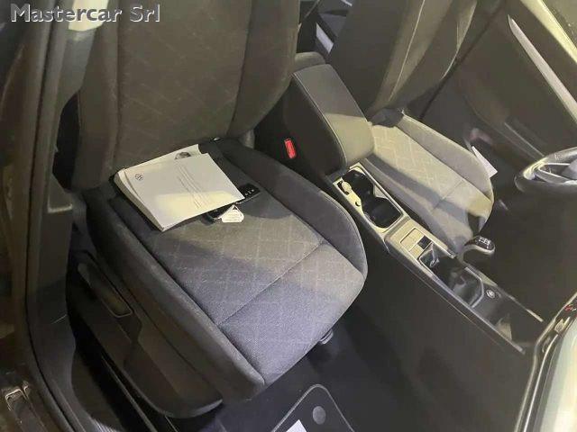 VOLKSWAGEN Golf Variant 2.0 tdi Life 115cv GG731SV