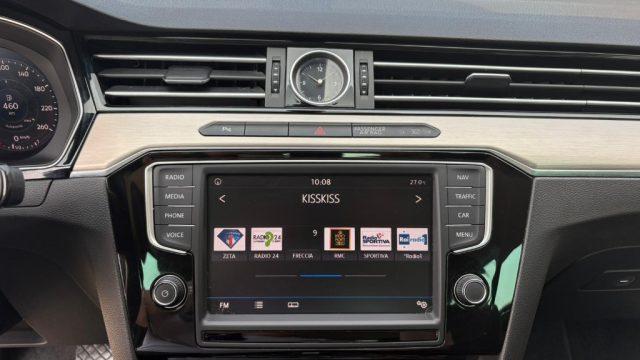 VOLKSWAGEN Passat Variant 2.0 TDI DSG Highline BlueMotion Technology