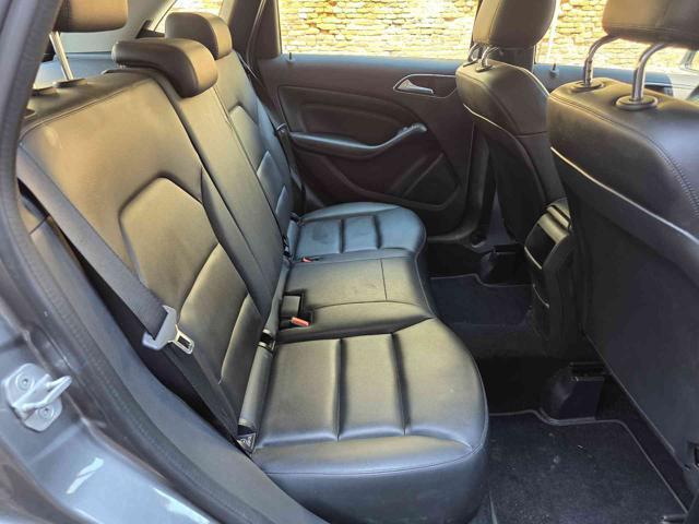 MERCEDES-BENZ B 180 Executive
