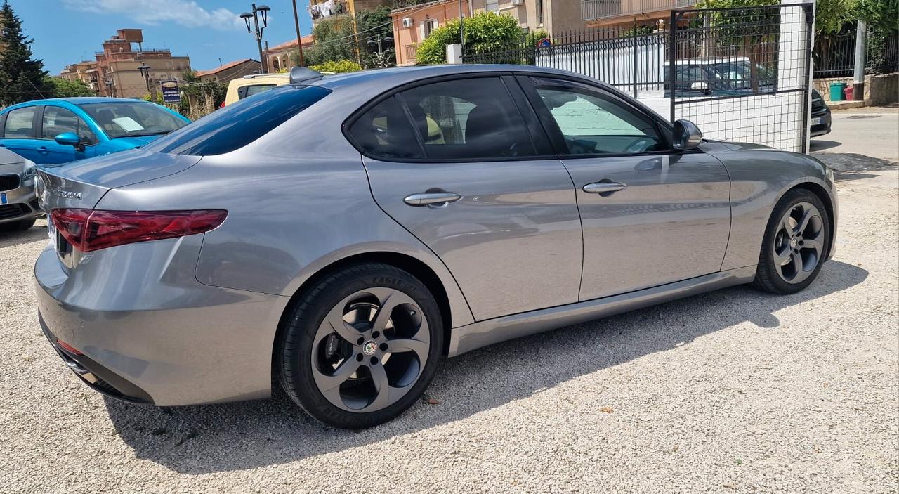 GIULIA 2.2 JTM 180 CV AT8 SPORT EDITION PAERI AL NUOVO