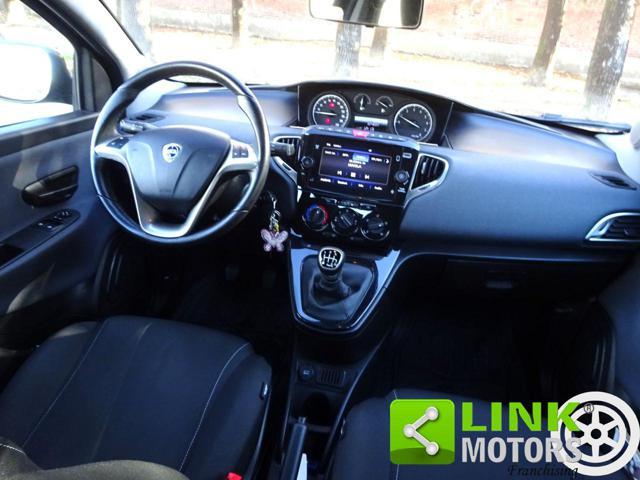 LANCIA Ypsilon 1.0 FireFly 5 porte S&S Hybrid Gold NEOPATENTATI