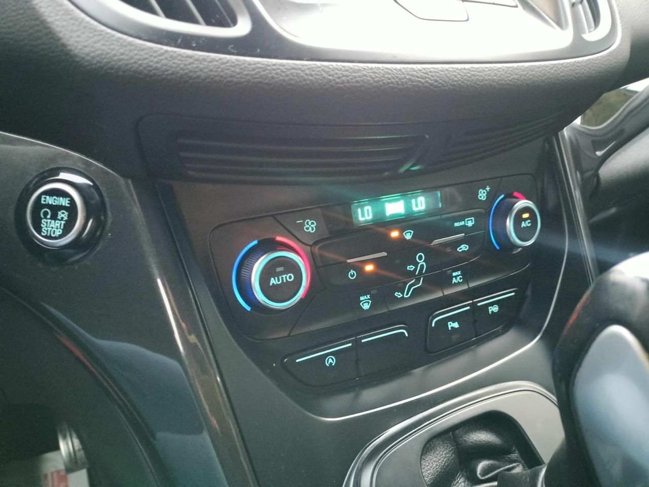 Ford Kuga 2.0 TDCI 150 CV S&S 4WD Powershift ST-Line