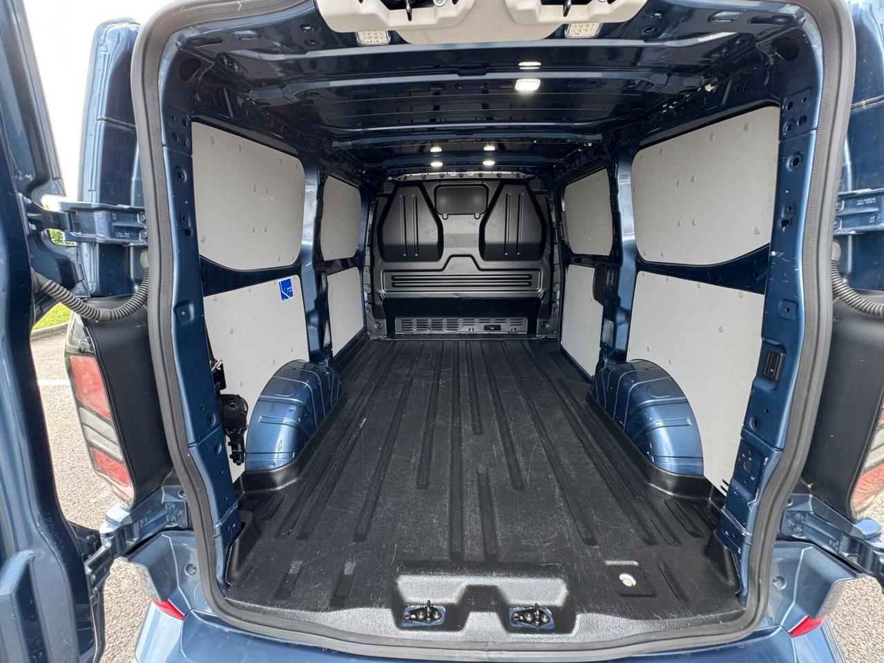 Ford Transit Custom Van Titanium 2.0EcoBlue 150CV Man. PC