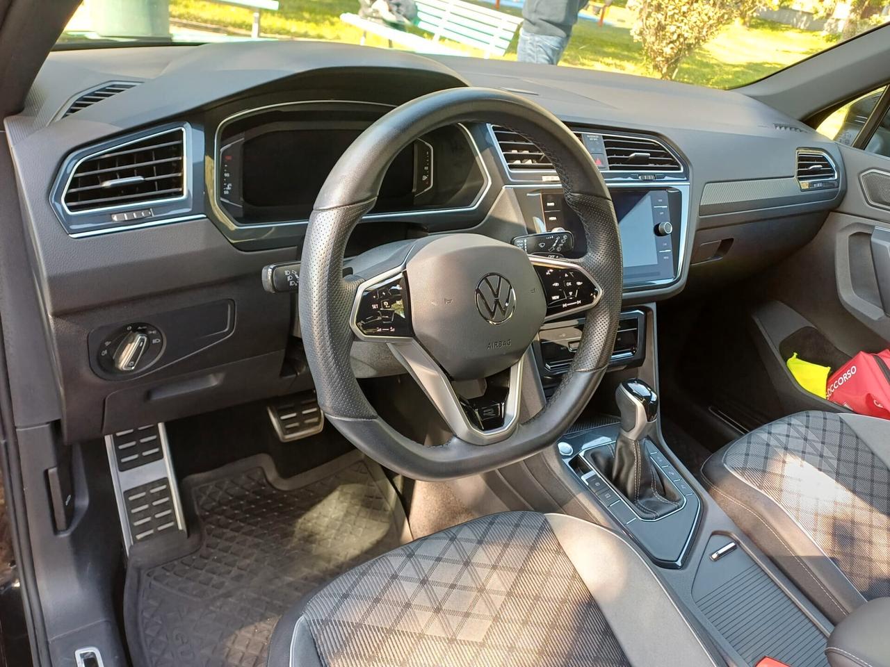 Volkswagen Tiguan 2.0 TDI 150 cv SCR DSG R-Line