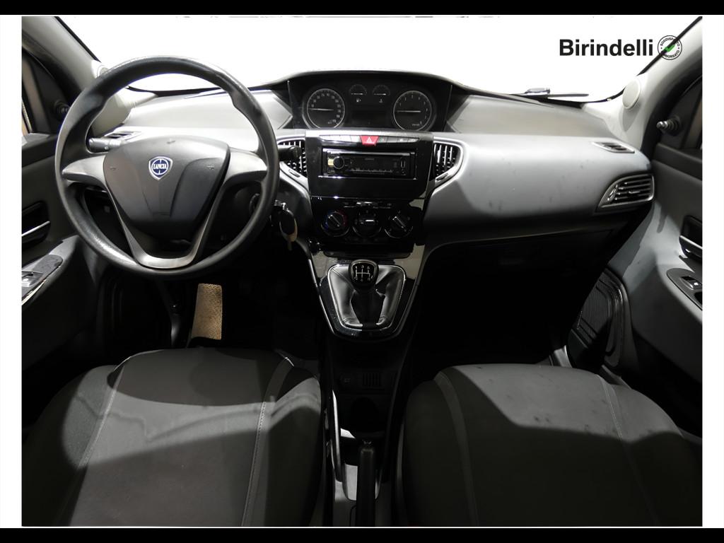 LANCIA Ypsilon 3ª serie - Ypsilon 1.2 69 CV 5 porte Silver