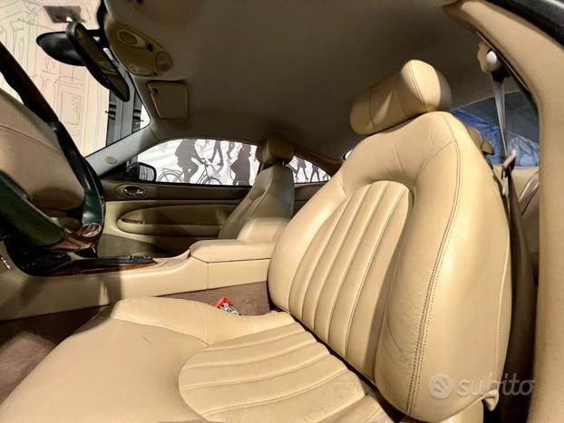 JAGUAR XK8 4.2 Coupé