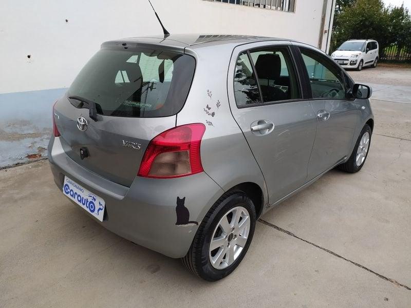 Toyota Yaris Yaris 5p 1.0 Sol