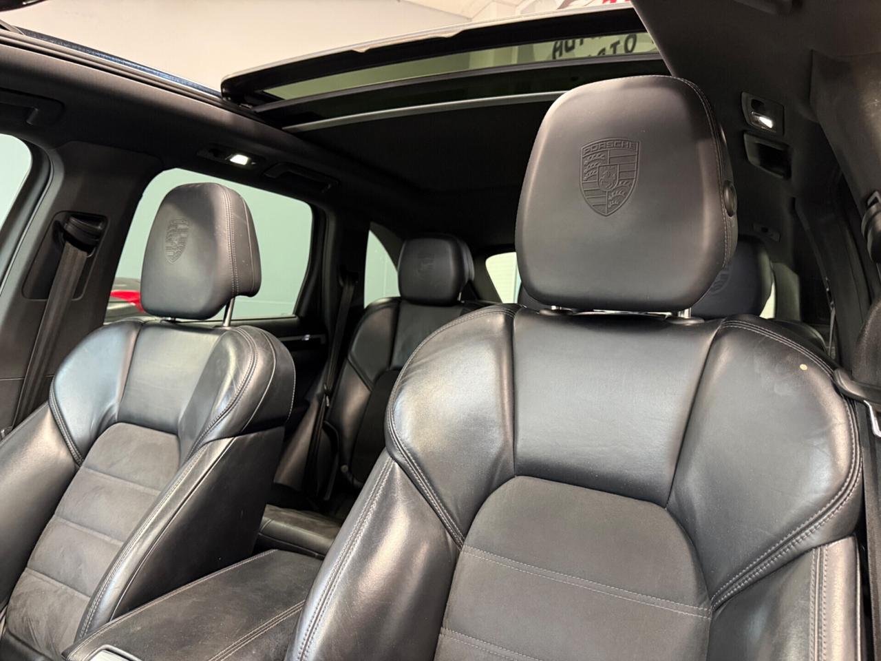 Porsche Cayenne 3.0 Diesel Platinum Edition 262CV