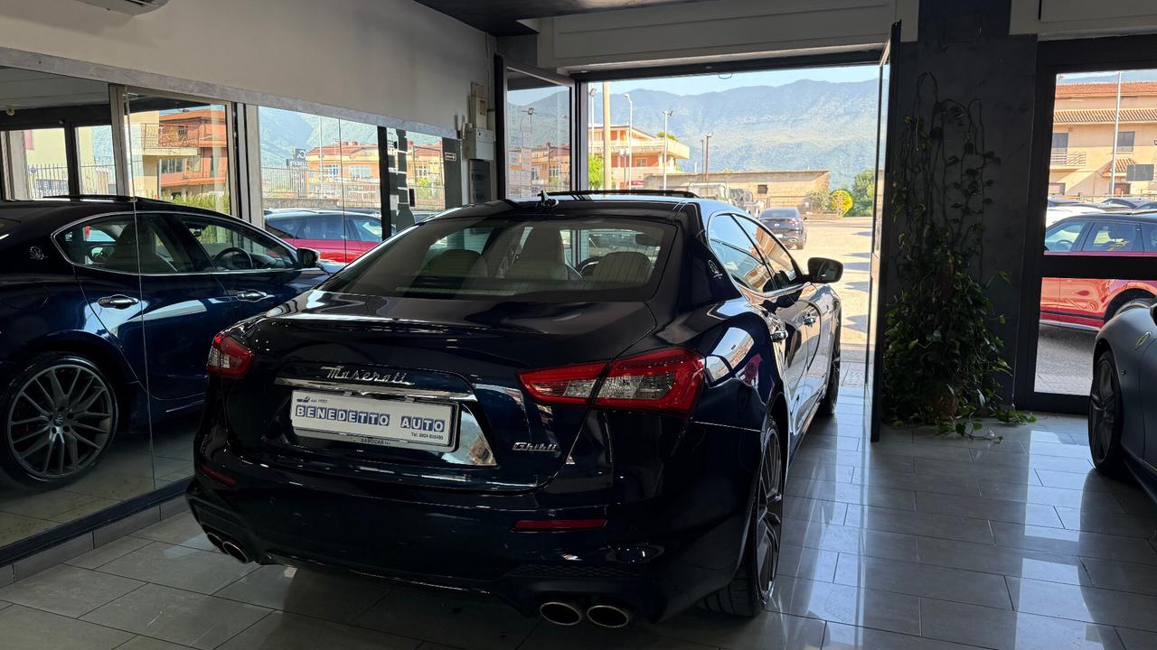 Maserati Ghibli V6 Diesel 275 CV Gransport