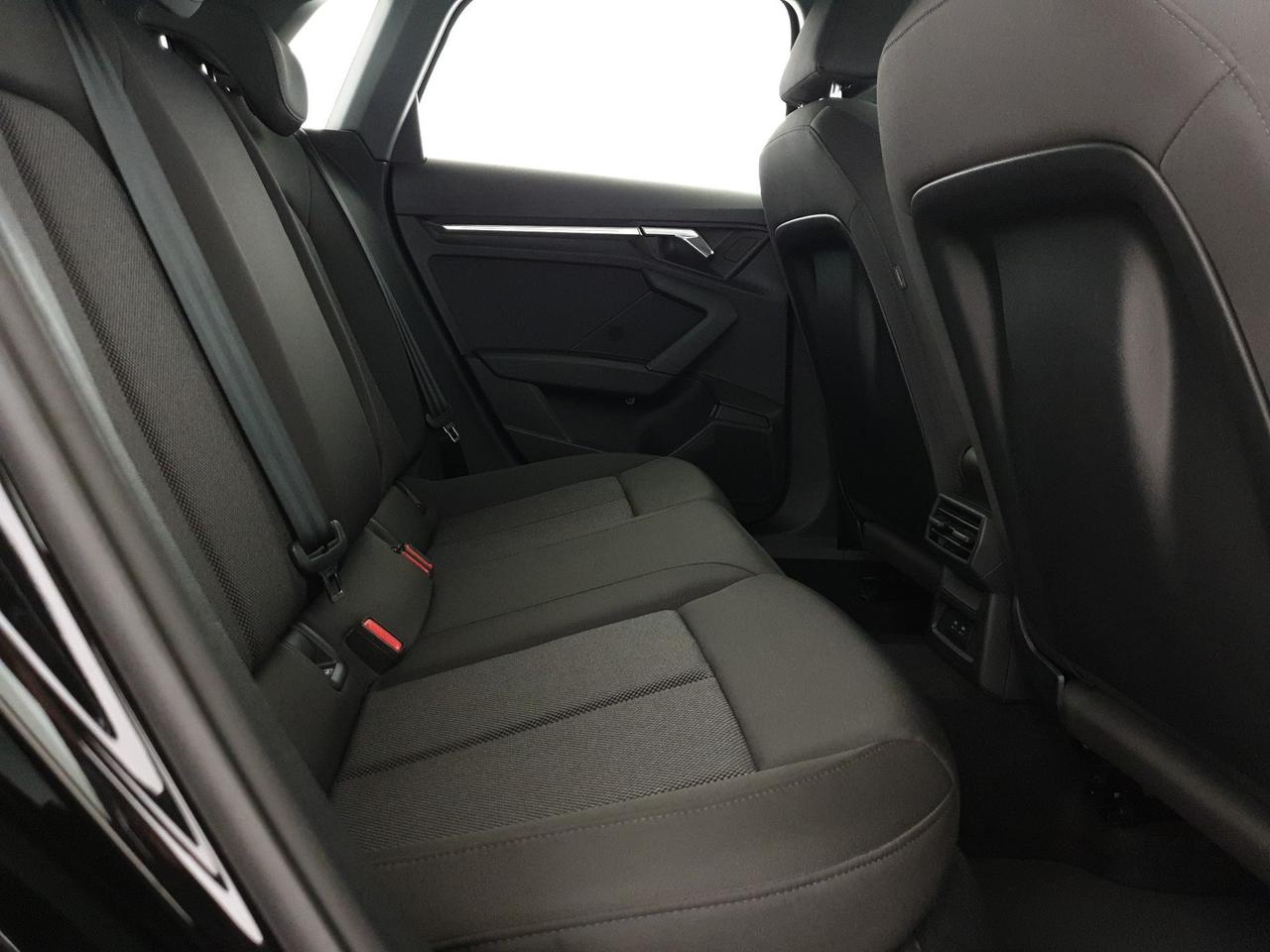 Sportback 30TFSI 116CV S tronic Business Advanced