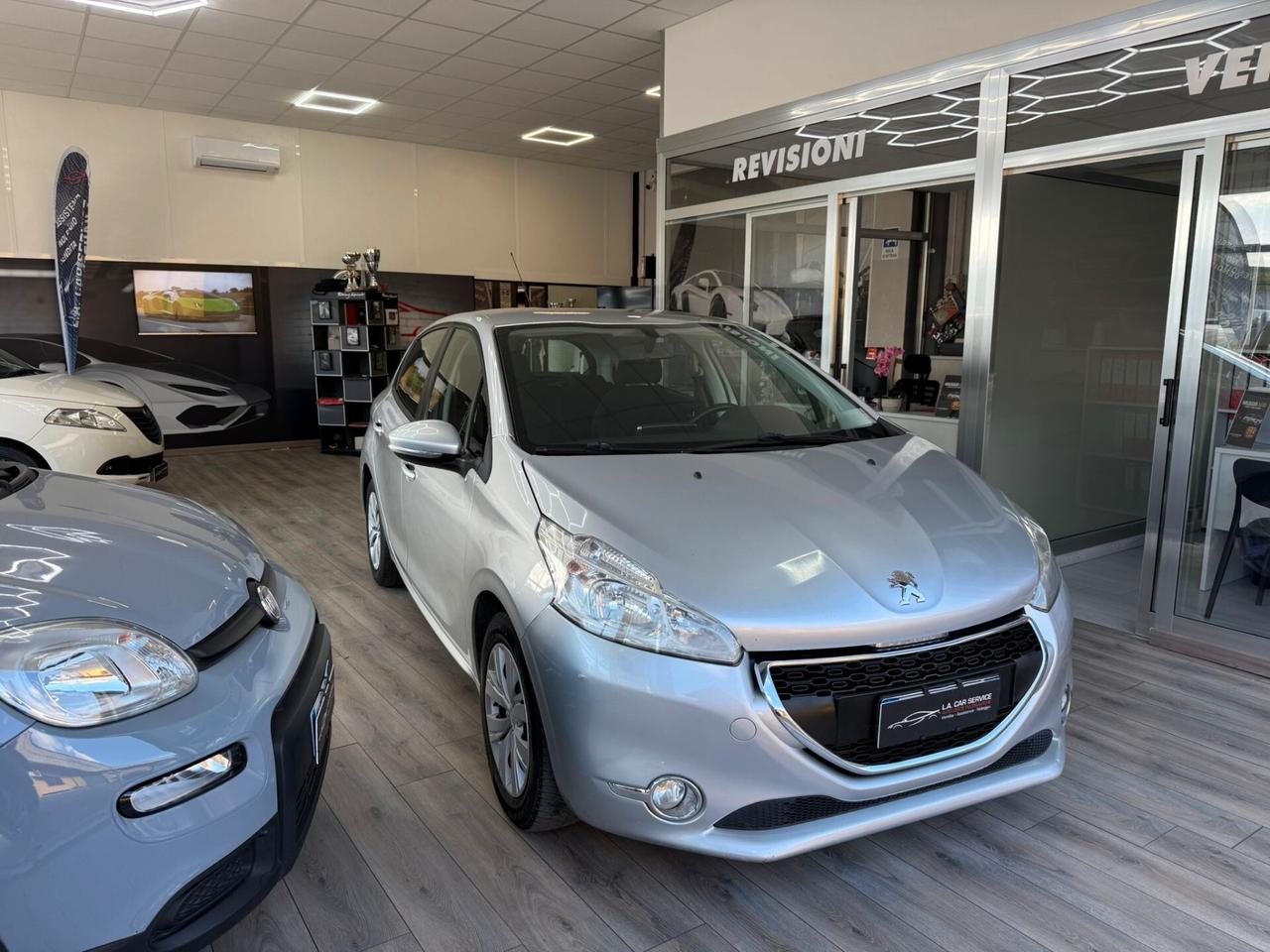 Peugeot 208 1.2 VTi 82 CV 5 porte Active