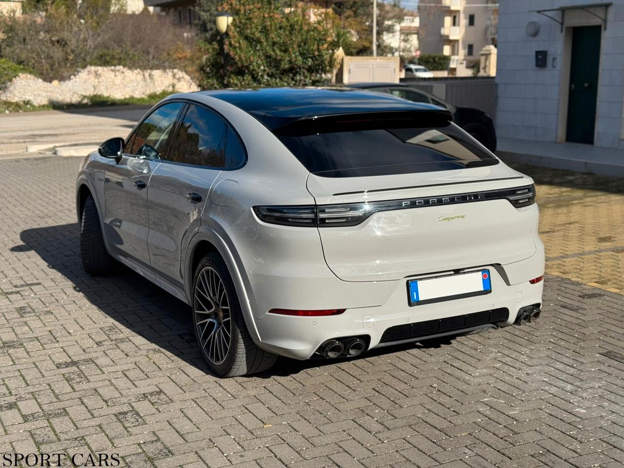 Porsche Cayenne 3.0 V6 E-Hybrid 462 CV
