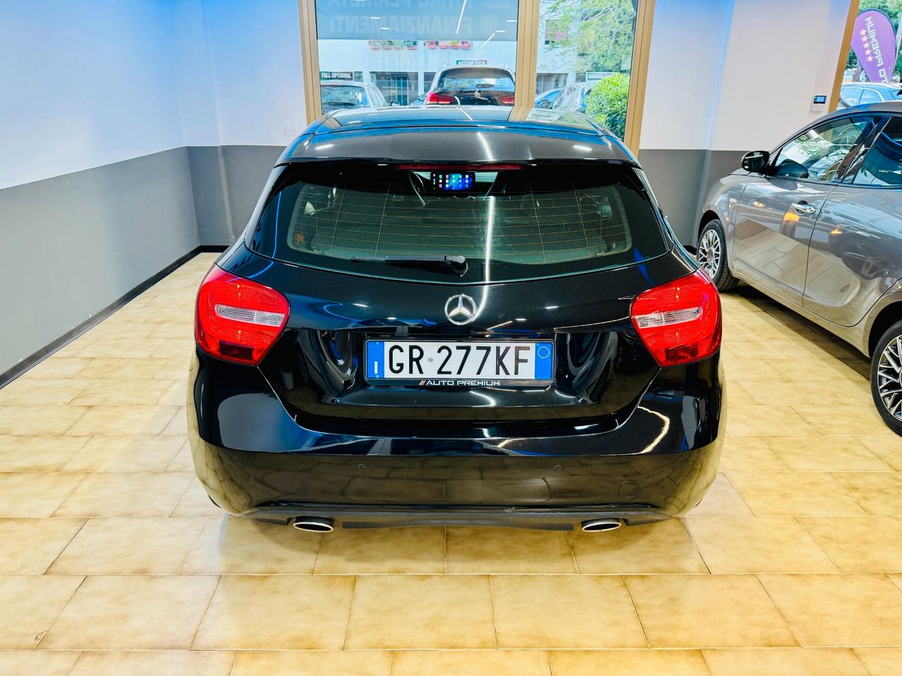 Mercedes-benz A 180 Sport 122Cv CarPlay / TouchScreen / Sedili Riscaldabili