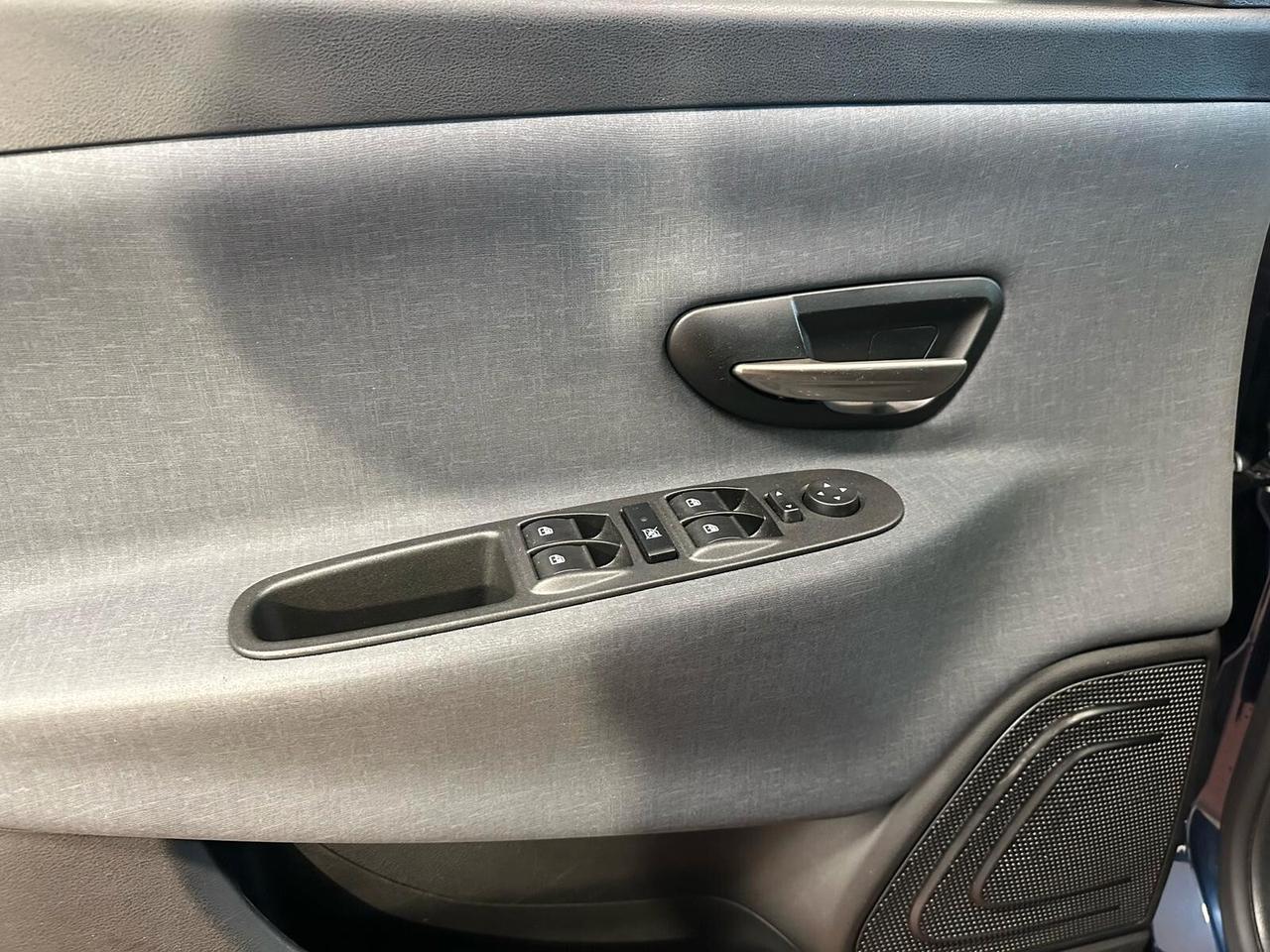 Lancia Ypsilon 1.0 FireFly 5 porte S&S Hybrid Ecochic Gold