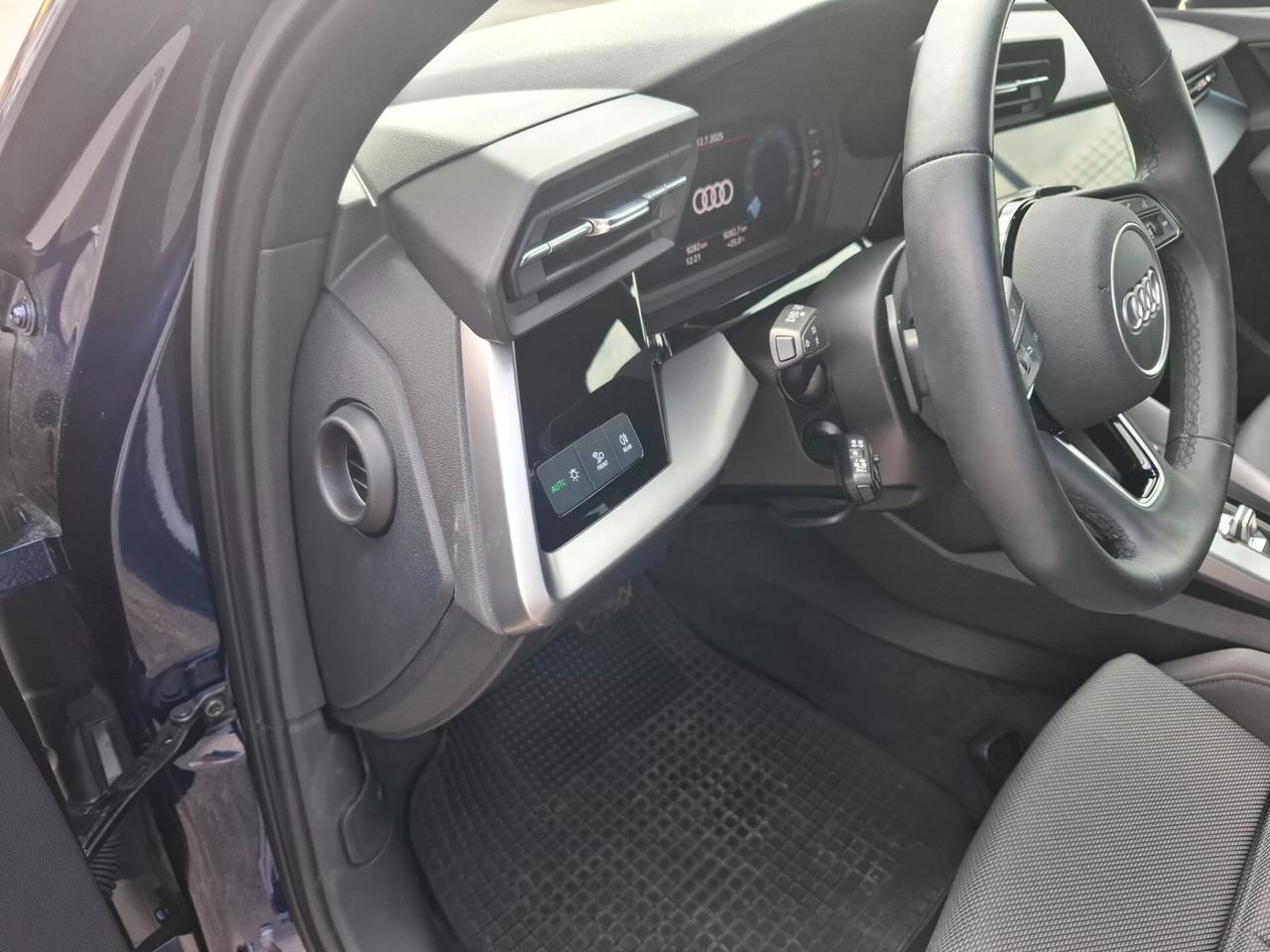 Audi A3 allstreet 35 TFSI S tronic Identity Contrast