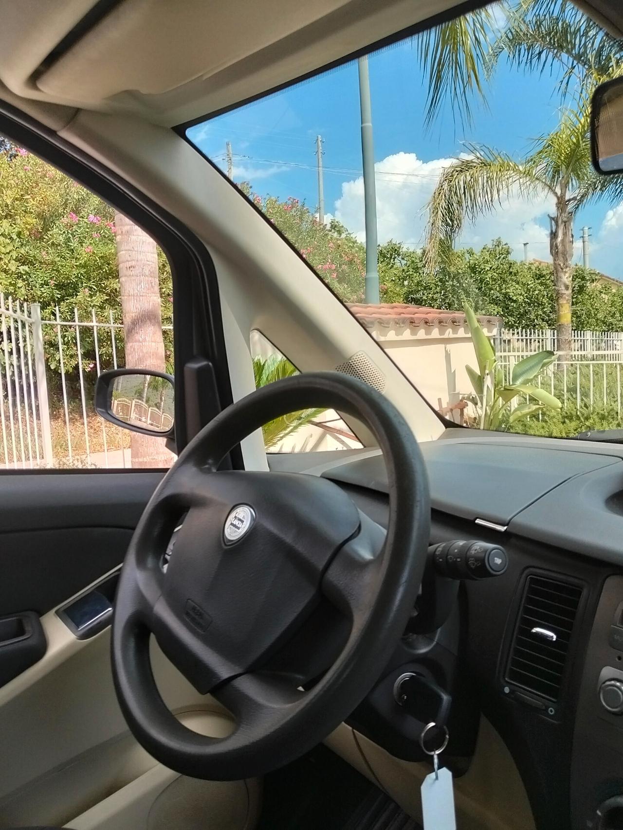 Lancia MUSA 1.3 Multijet 16V 90 CV Platino Plus
