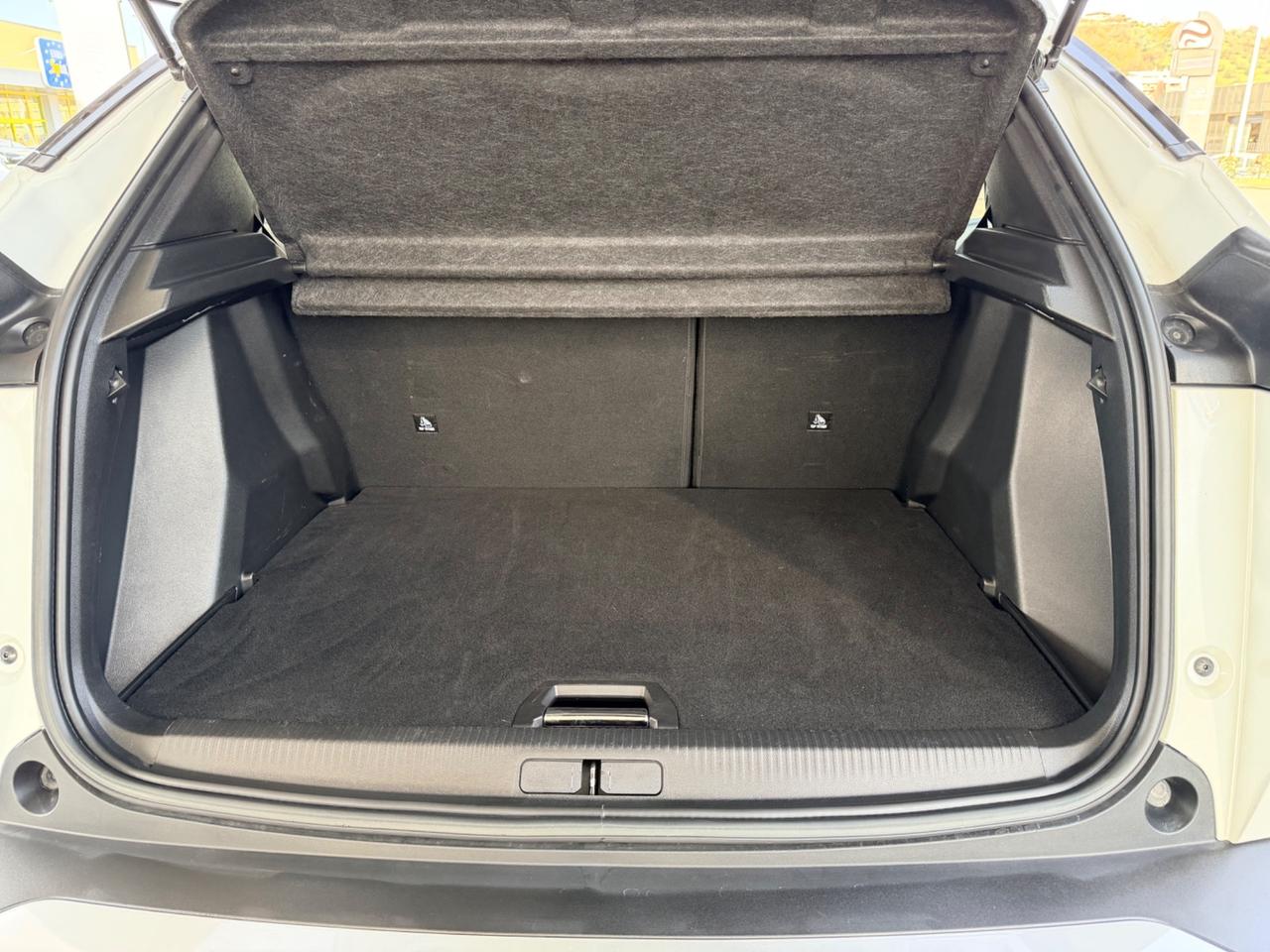 Peugeot 2008 BlueHDi 110 S&S Allure Pack