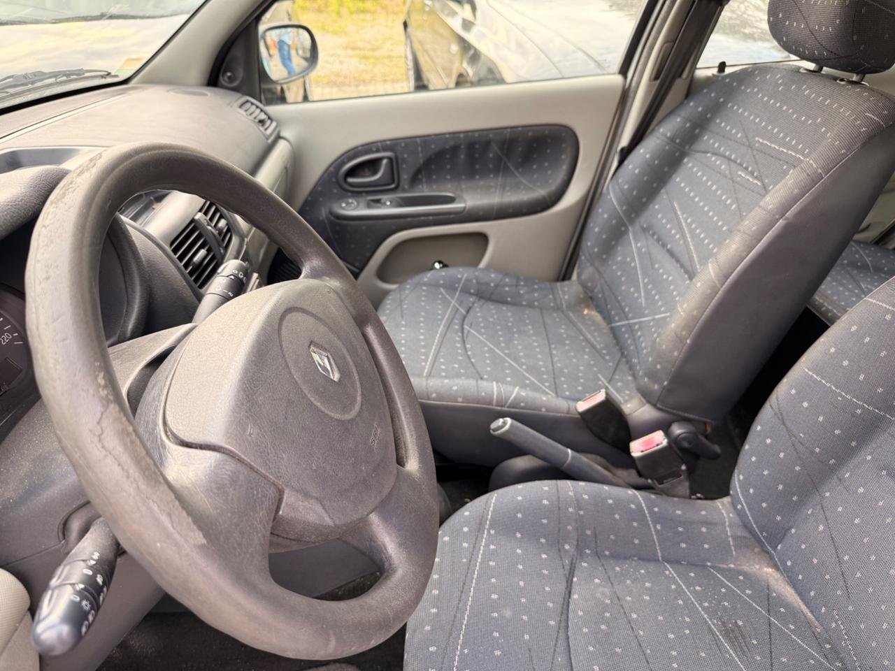 Renault Clio 1.2 cat 5 porte Confort Authentique