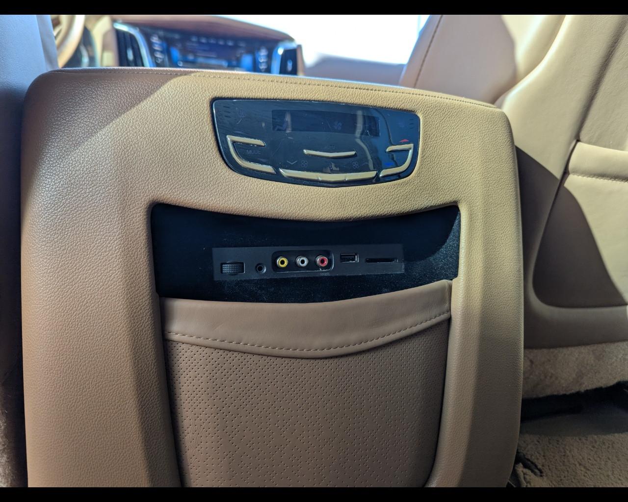 CADILLAC Escalade(2015-2019) - Escalade 6.2L V8 AT AWD Platinum