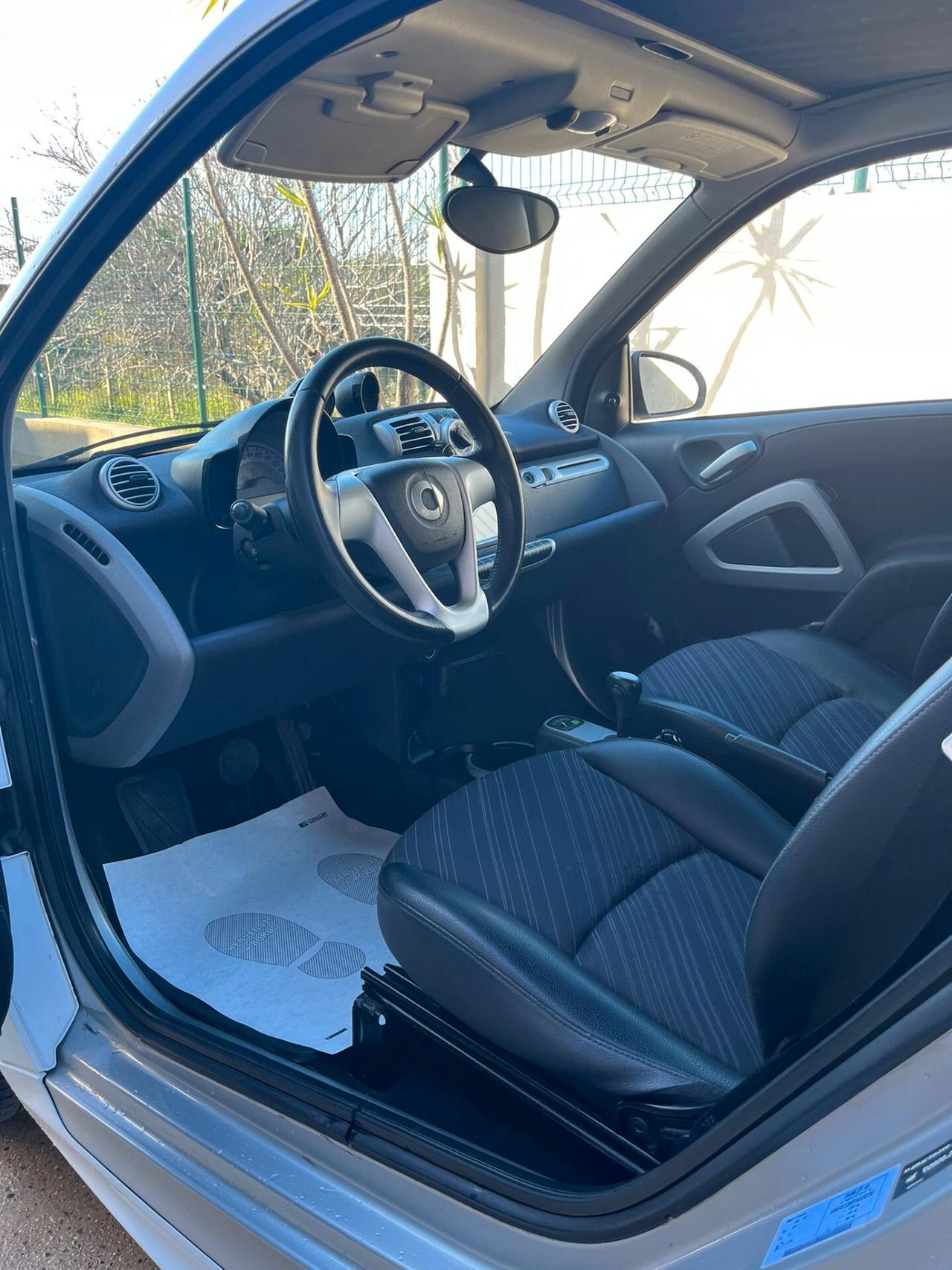 Smart ForTwo 1000 52 kW MHD coupé passion