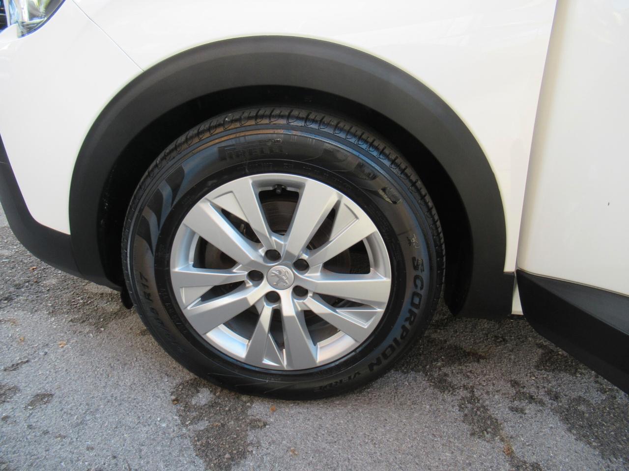 Peugeot 3008 BlueHDi 130 S&S Business