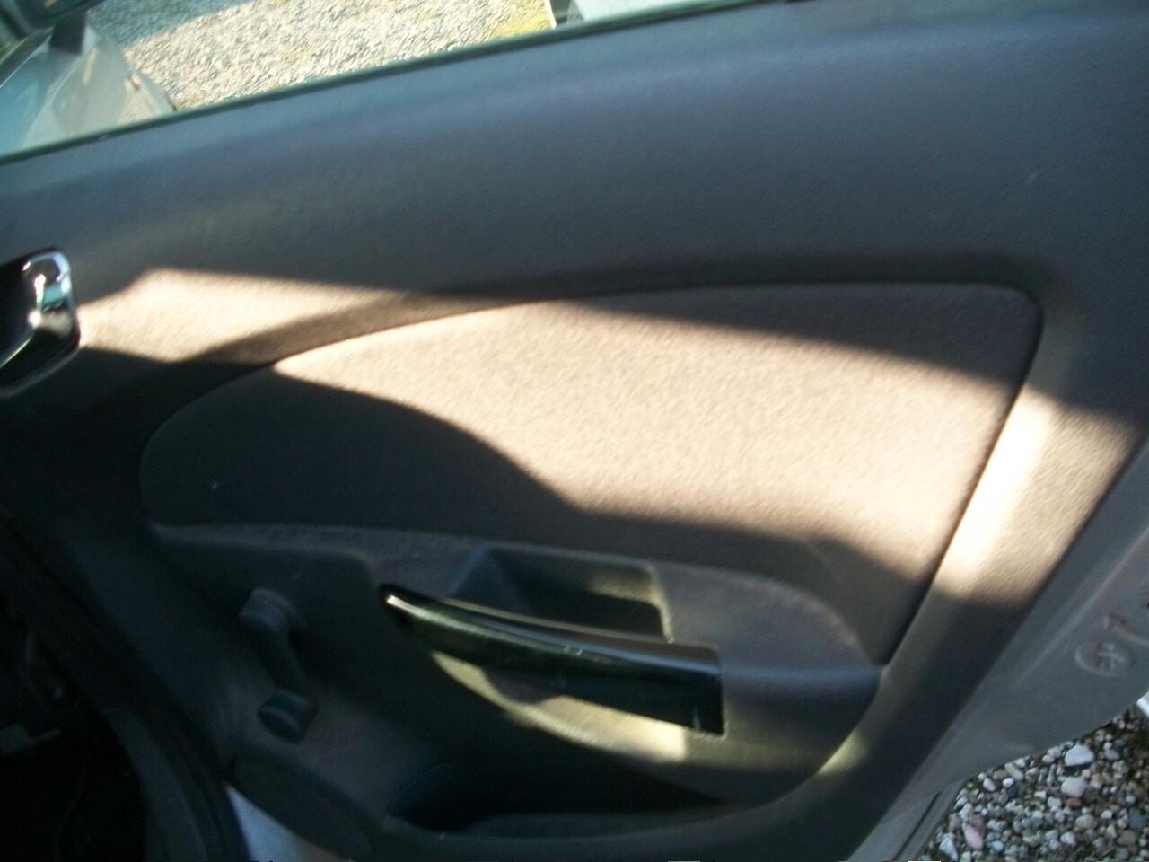 Opel Corsa 1.3 CDTI 75CV ecoFLEX 5 porte Club EURO 04 KM 230450 SI NUOVI PATENTATI COME VISTA