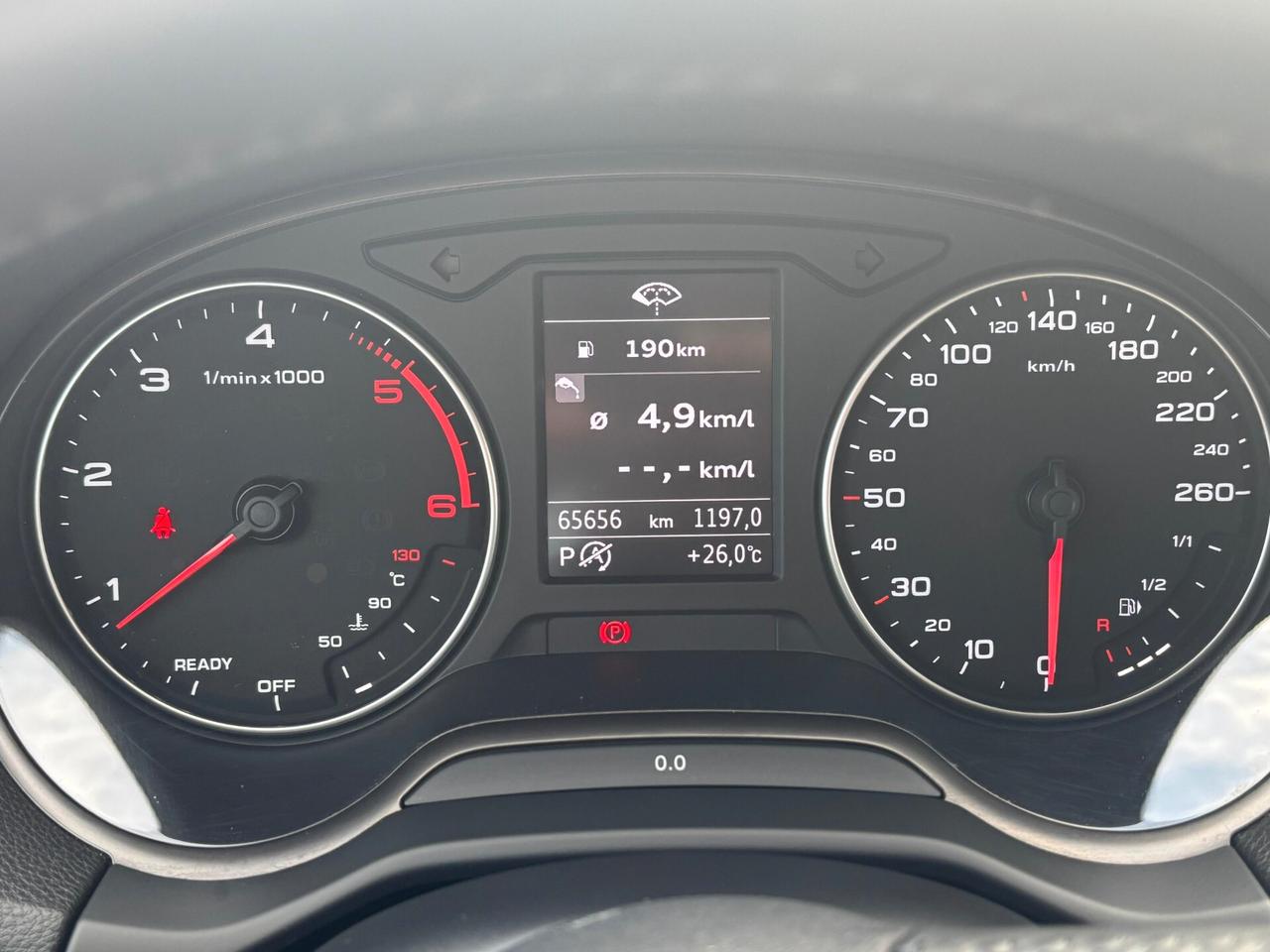 Audi Q2 30 TDI S tronic Business Design