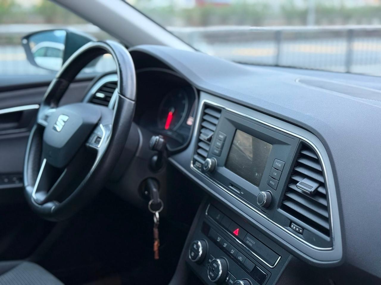 SEAT LEON 1.6 TDI 5 PORTE PRONTA CONSEGNA
