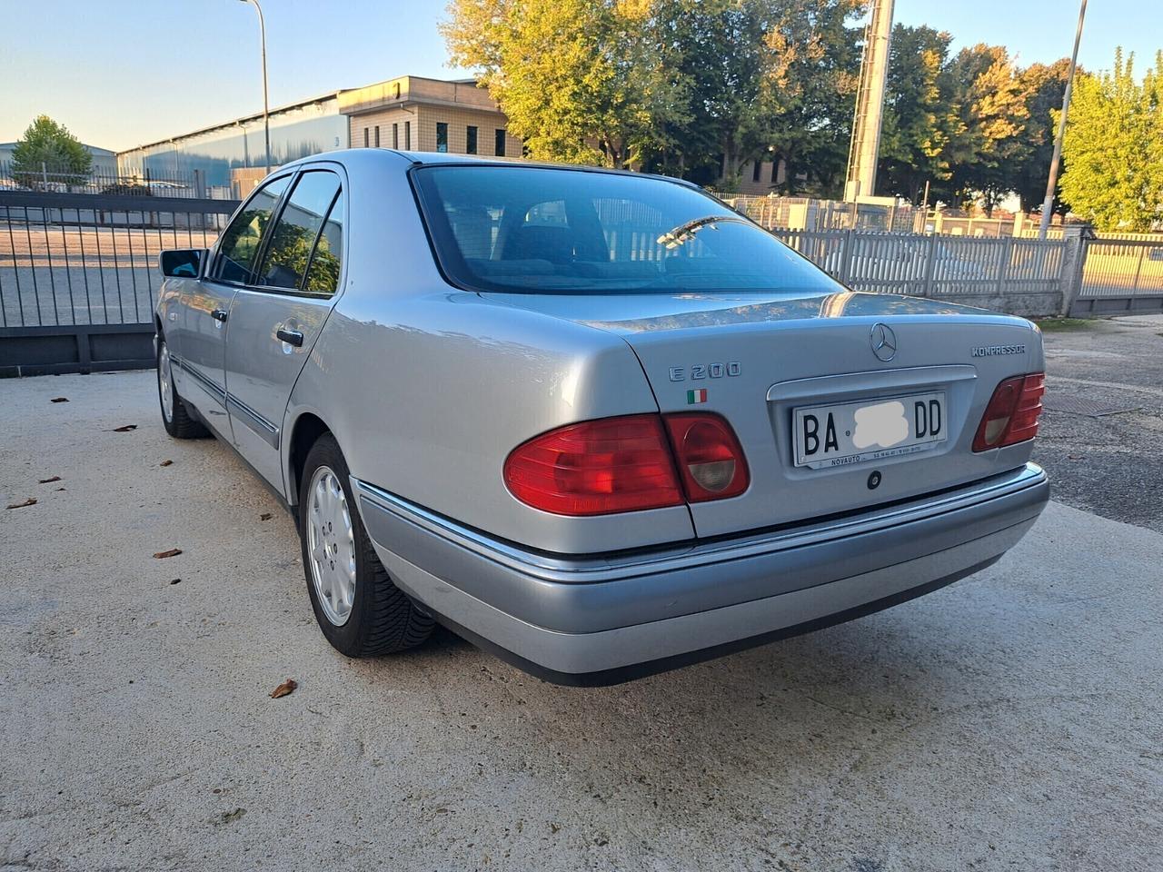 Mercedes-benz E 200 kompressor W210 186 cv