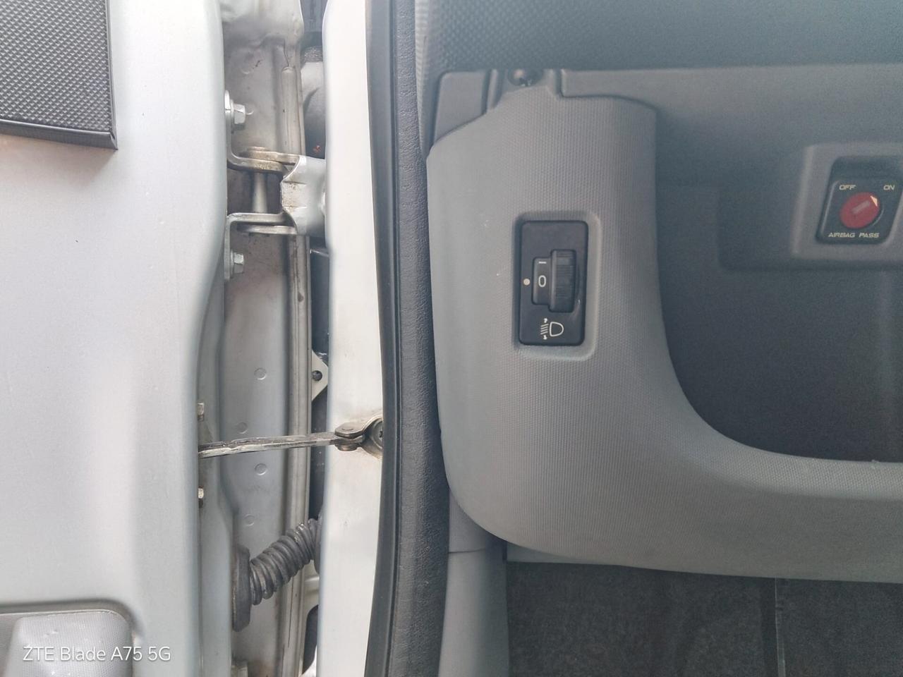 Peugeot 107 1.0 Benzina Neopatentati
