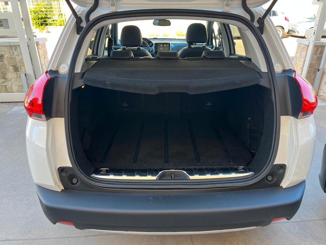Peugeot 2008 BlueHDi 120 S&S Féline