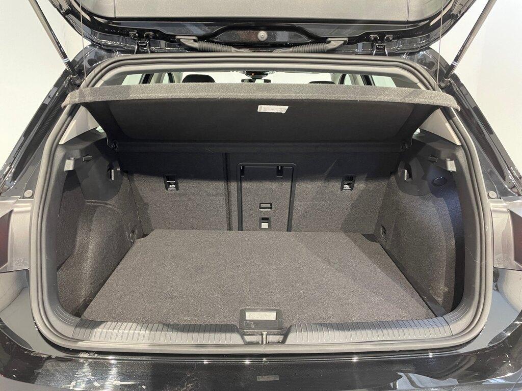 Volkswagen Golf VIII 2024 2.0 TDI 150CV DSG Style