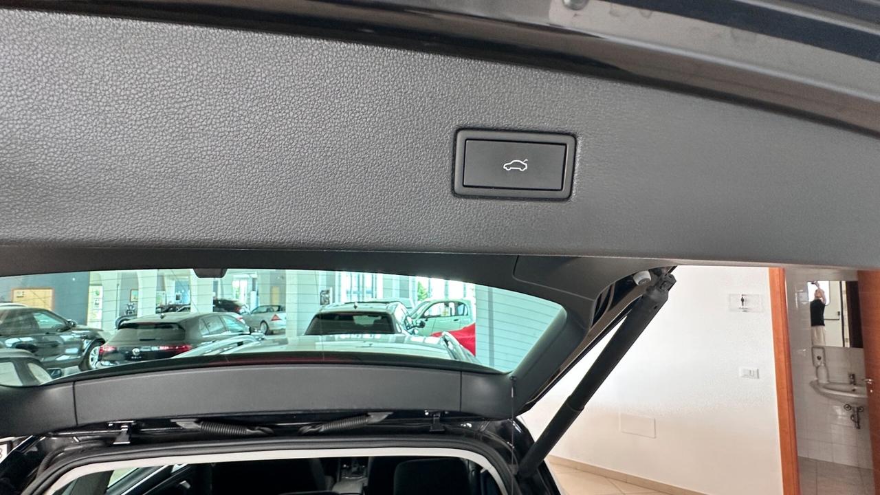 Volkswagen Tiguan 2.0 TDI 150 CV SCR DSG Elegance