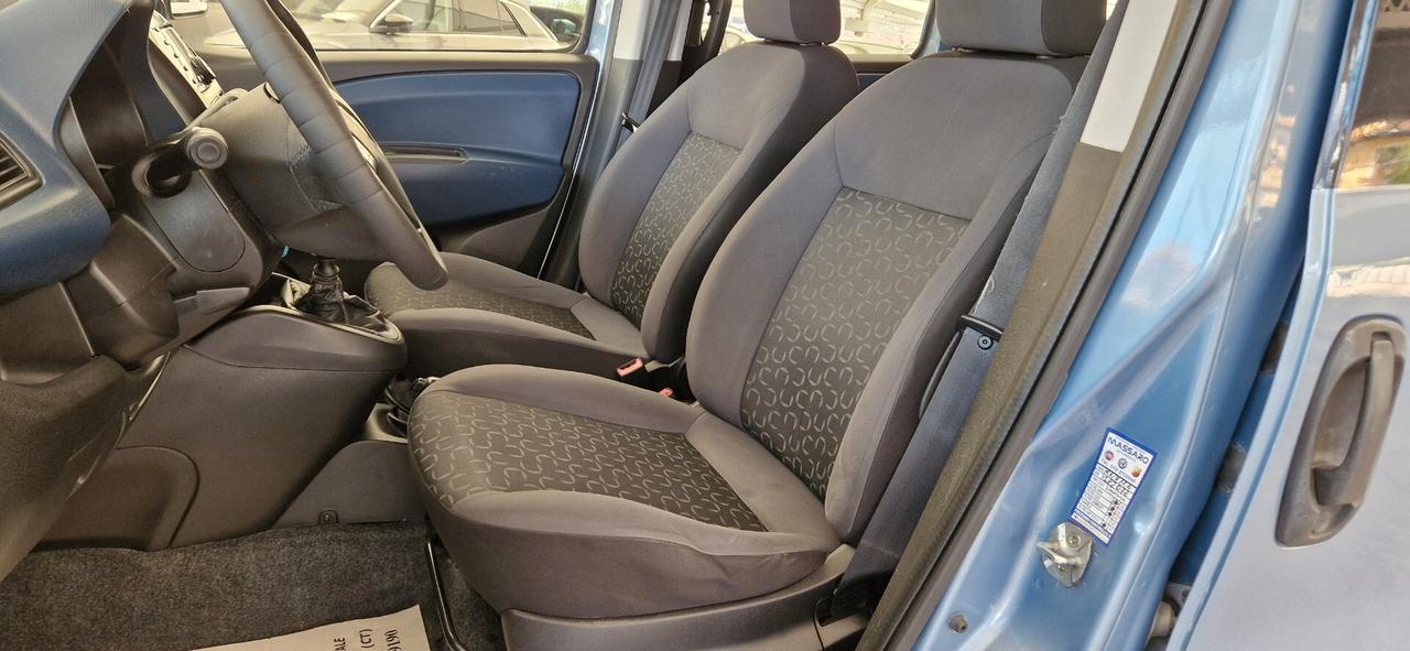 Fiat Doblò 2.0 Mjt 135cv EMOTION 7 Posti